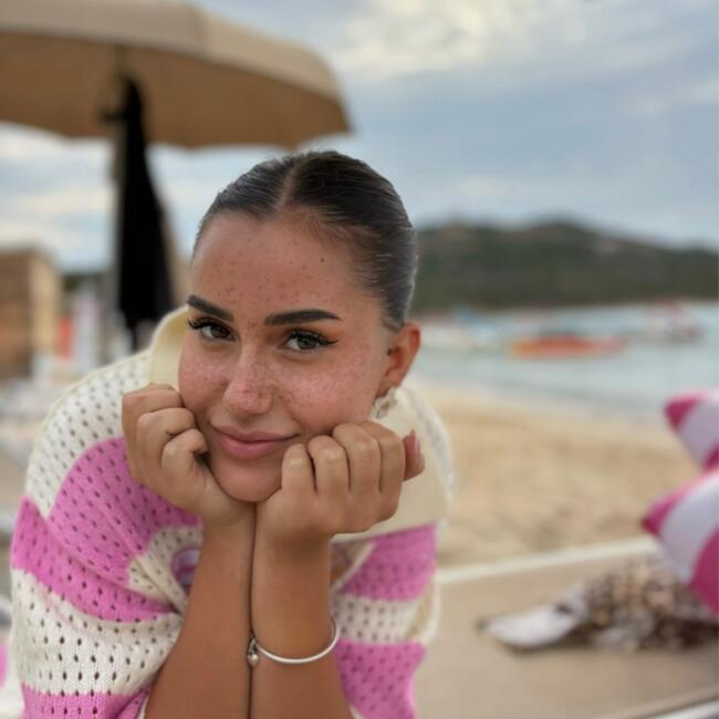 Babysitter in Sassari: Nadia