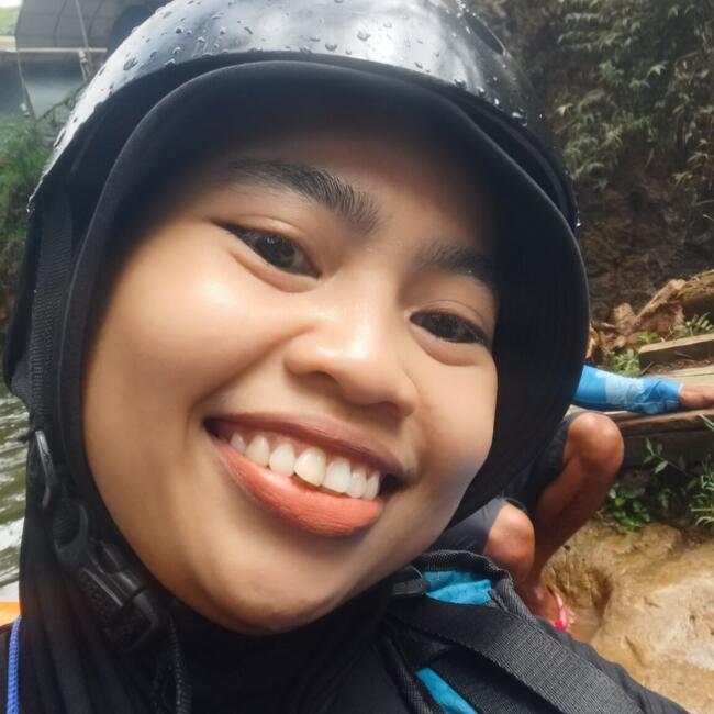 Babysitter in Cikarang: Dedeh