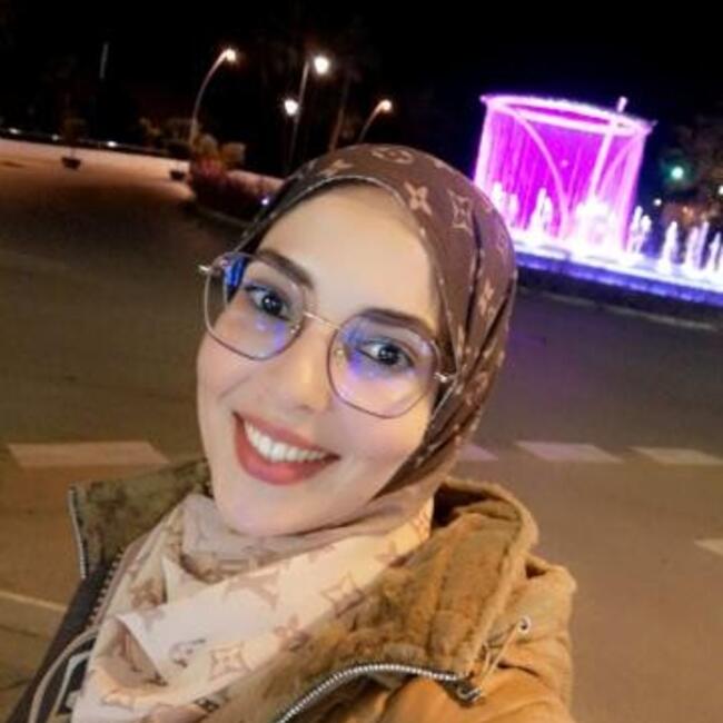 Niñera en Estepona: Souhaila