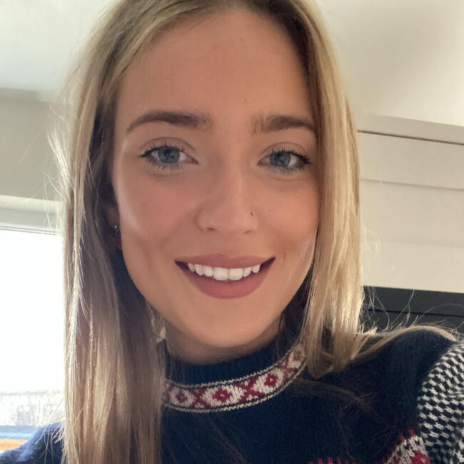 Babysitter in Waterford: Kate