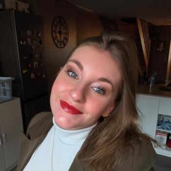 Babysitter in Châtelet: Noémie