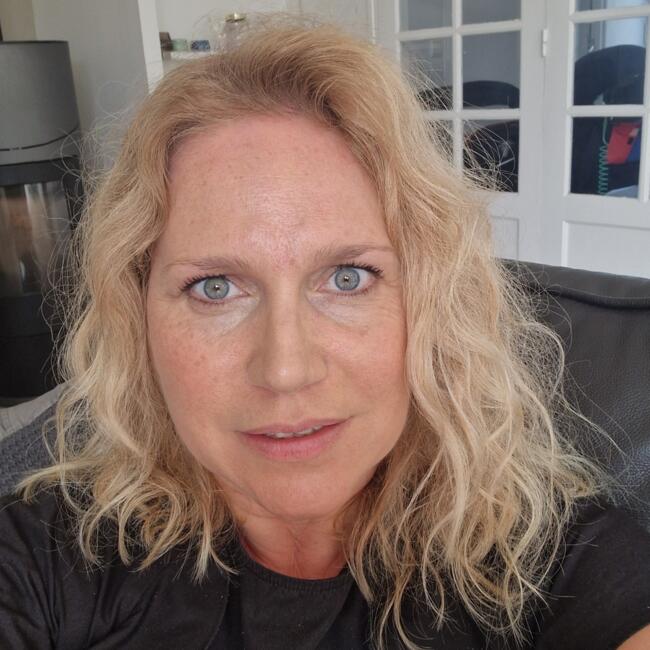 Babysitter in Athis-Mons: Elodie