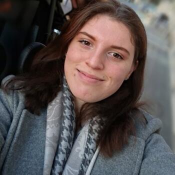 Babysitter in Nice: Laura