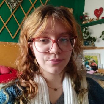 Babysitter in Almada: Nádia Sofia