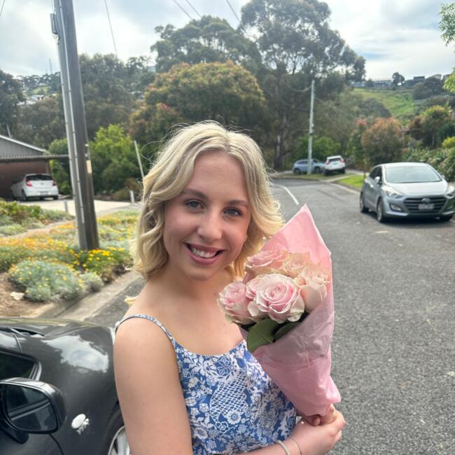 Babysitter in Geelong: April