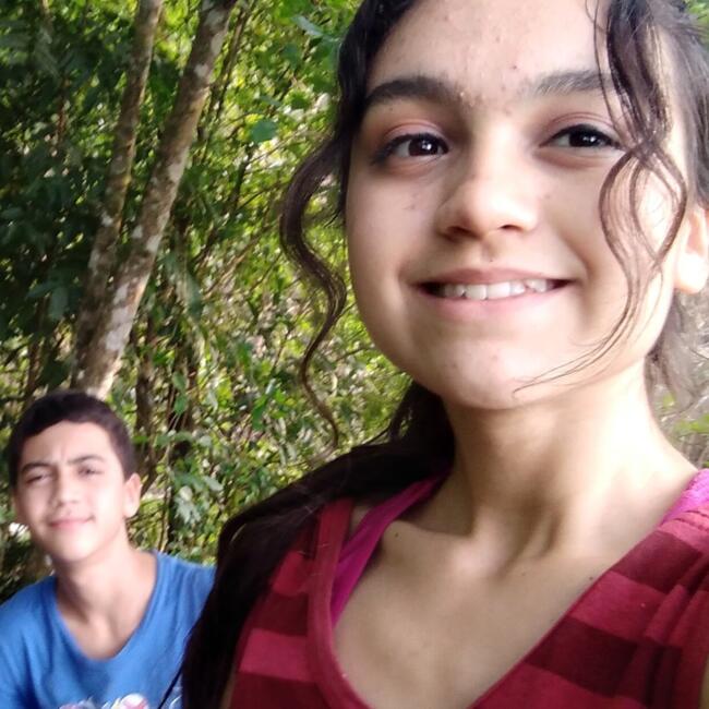 Babysitter in Ponta Grossa: Stephany