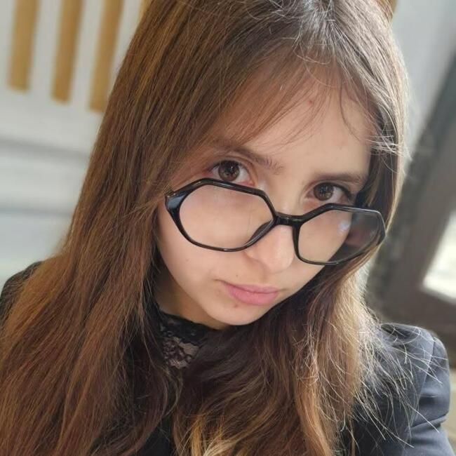 Babysitter in Valence: Colyne