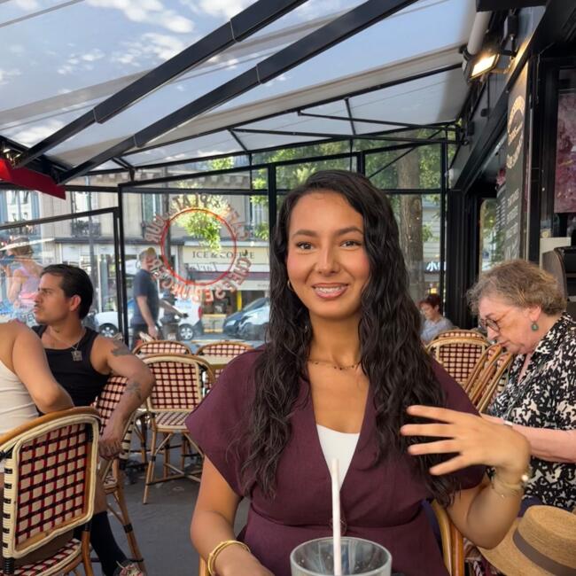 Babysitter in Paris: Lena