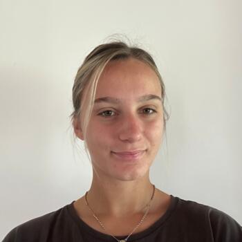 Babysitter in Singapore: Margarita