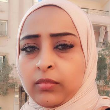 جليسة أطفال في محايل عسير: مايسة محمد