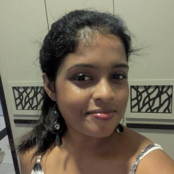 Babysitter in Colombo: Sharoni