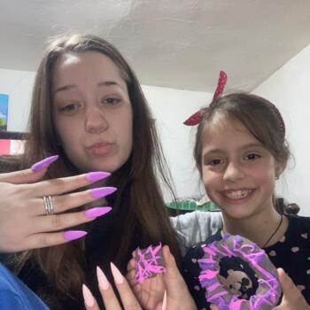 Bebisiterka u Pančevo: Elena