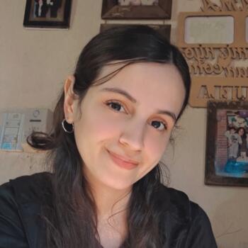 Babysitter in Laguna Brava: Ludmila