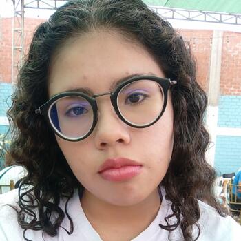 Babysitter in Trujillo: Allison