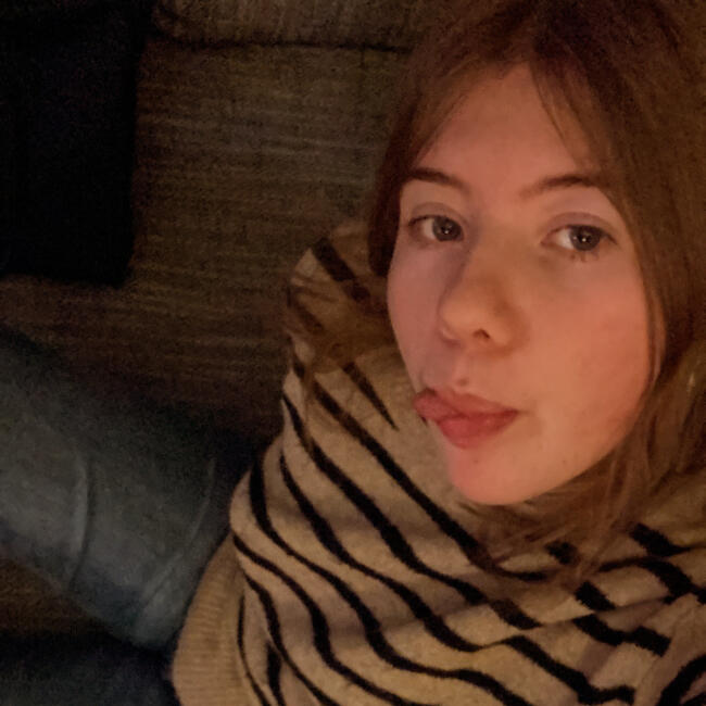 Babysitter in Péruwelz: Aura