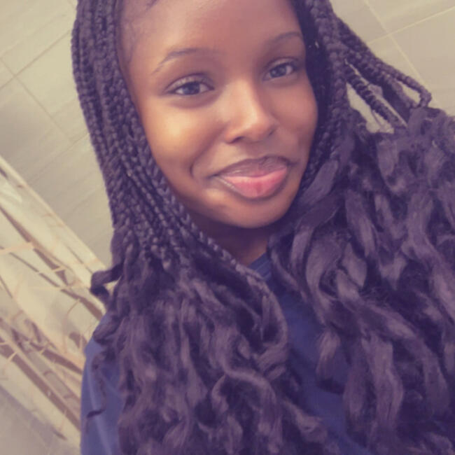 Babysitter in Calgary: Monica