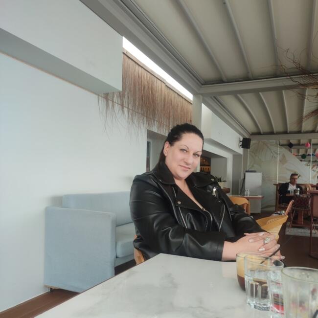 Babysitter στην περιοχή Παλαιό Φάληρο: Ποπη