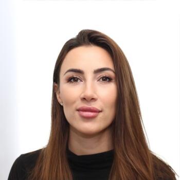 Babysitter Warlingham: Radmila