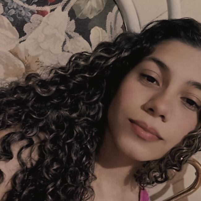 Babysitter in Bento Gonçalves: Karem Luana