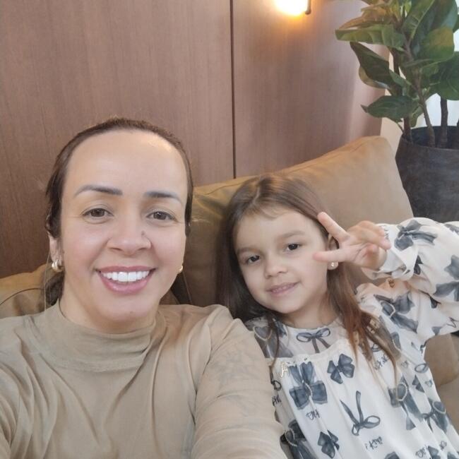 Babysitting job in Santa Rosa: Joseane Patrícia