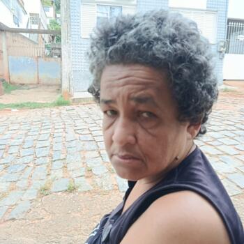 Babysitter in Itaperuna: Cátia