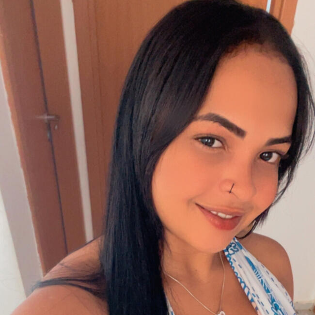 Babá em Cuiabá: Emilly