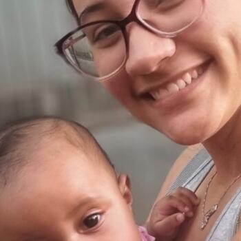 Emprego de babá em Catanduva: emprego de babá Leticia