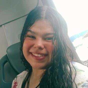 Babysitter in Fazenda Rio Grande: Amabile