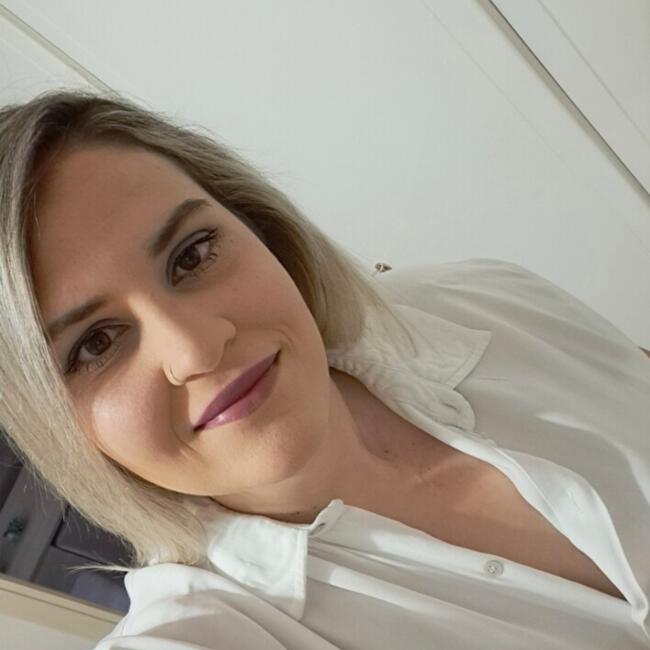 Babysitter in Pérama: Βασιλική