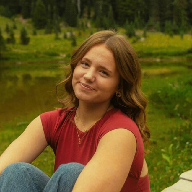 Babysitter in Bonney Lake: Kacie