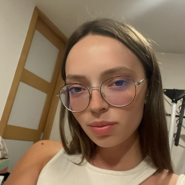 Babysitter in Pelousey: Coraline