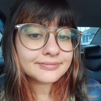 Babá em Blumenau: Letícia