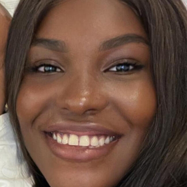 Baby-sitter in Bienne: Elodie