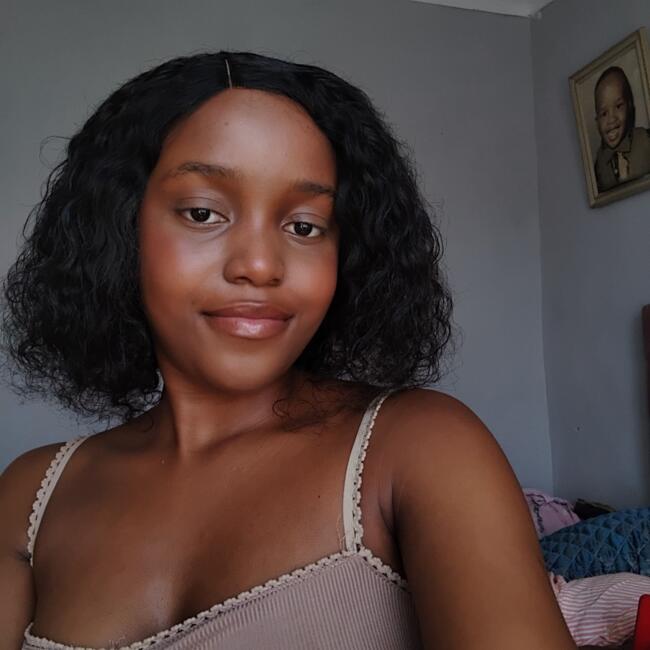 Babysitter in East London: Nande