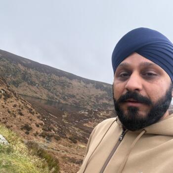 Babysitting job in Rugby: babysitting job Gurpreet singh