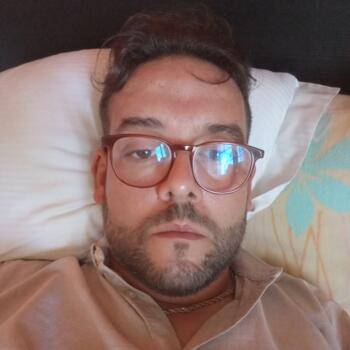 Childminder job in Runa: babysitting job Rui