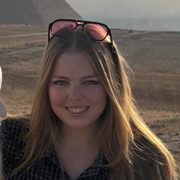 Babysitter in Canberra: Taylor