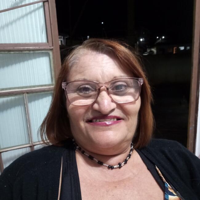 Babysitter in Hortolândia: Ana