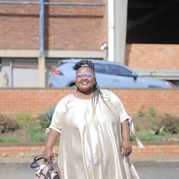 Babysitter in Ispongo: Thobile Precious