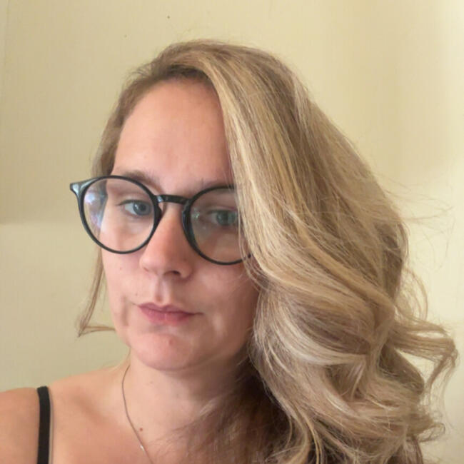 Babysitter in Cergy: Laurie