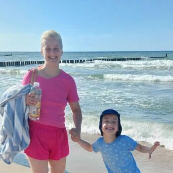 Babysitting job in Brzeziny: babysitting job Ilona