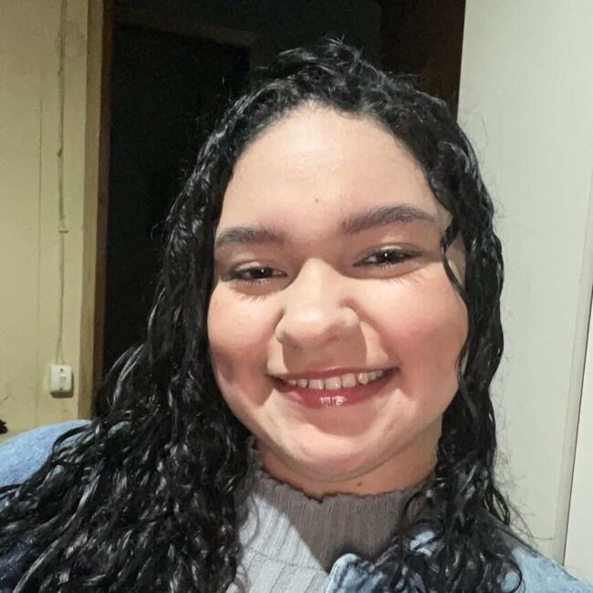 Babysitter in Santa Maria: Francine