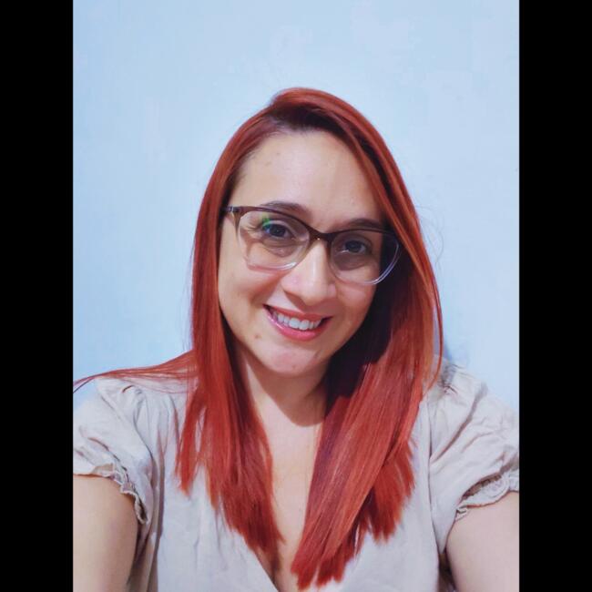 Babá em Pindamonhangaba: Bruna