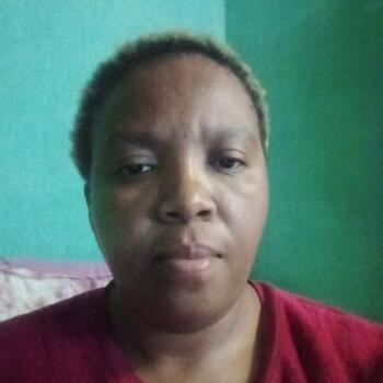 Babysitter in eMbalenhle: Matshediso