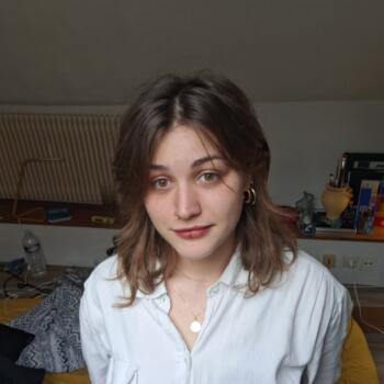 Babysitter in Tours: Léa