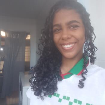 Babysitter in Lauro de Freitas: Danielly