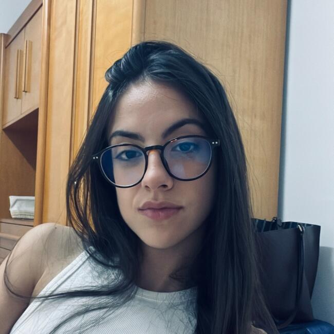 Canguro en Sevilla: Nuria