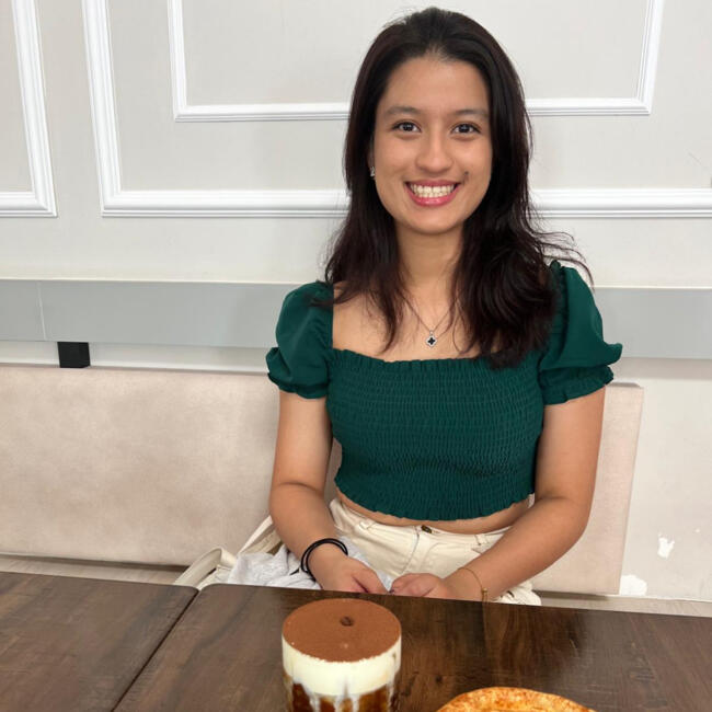 Babysitter in Singapore Island: Natasha