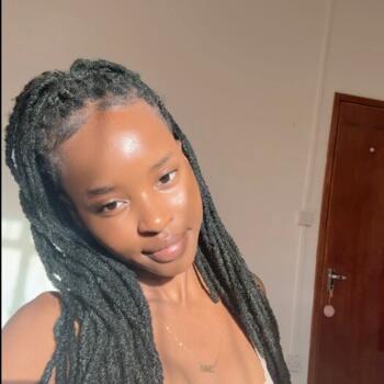 Babysitter in Moka: Gugulethu