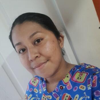 Babysitter in Puerto Caimito: Noila